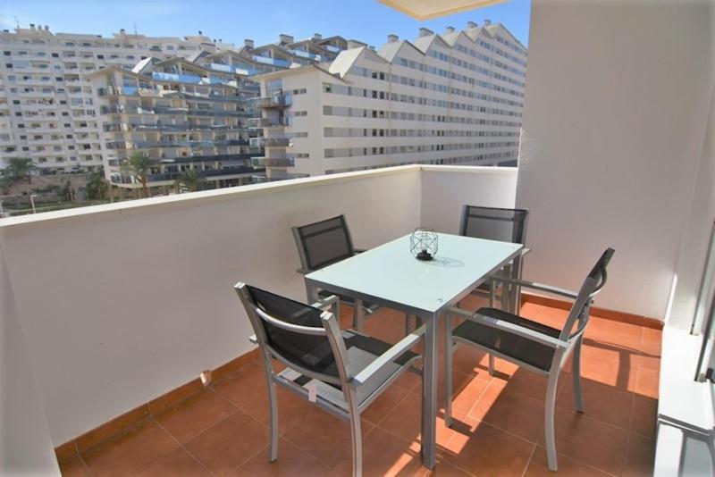 Cala De Benidorm Holidays كالا دي فينيسترات المظهر الخارجي الصورة